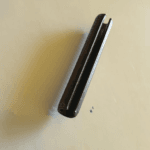 JEKLENI ZATIČ 5,5mm ZA JERMENICO VRTNE KOSILNICE CASTELGARDEN