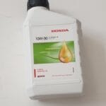 MOTORNO OLJE 10W-30 ZA VRTNO KOSILNICO HONDA 600ml